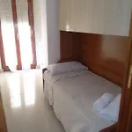 Hous\'Mery